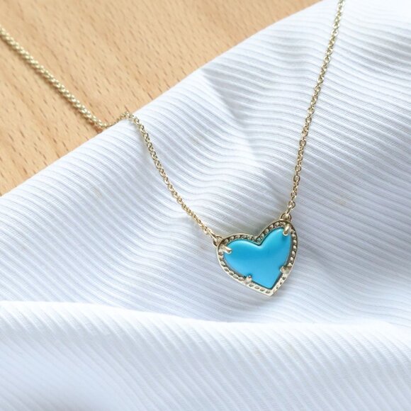Kendra Scott - Ari Heart Gold Turquoise Magnesite Pendant Necklace - Picture 1 of 2